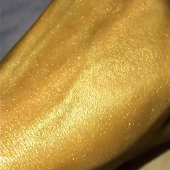 Body Illuminator in Bronze Goddess - Picture 2 of 2